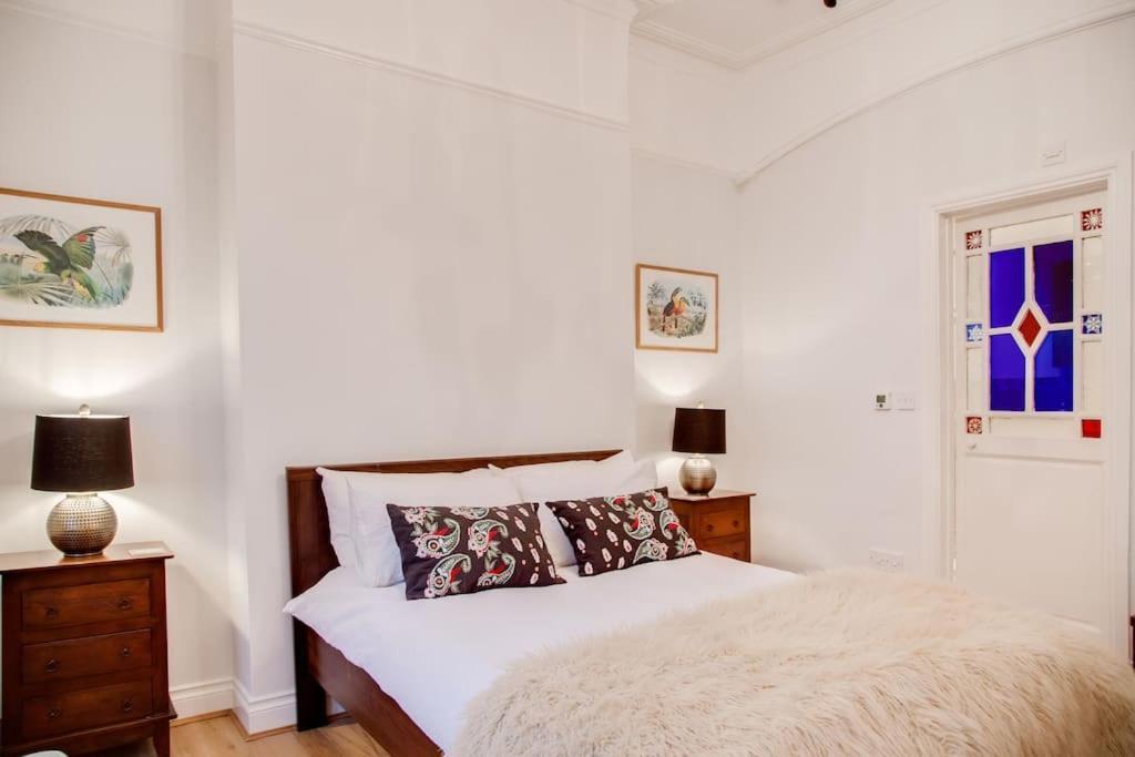 Princes Villa - Large Fully Self Contained Flat, 5 Minutes From The Sea Newport Beach Exterior foto