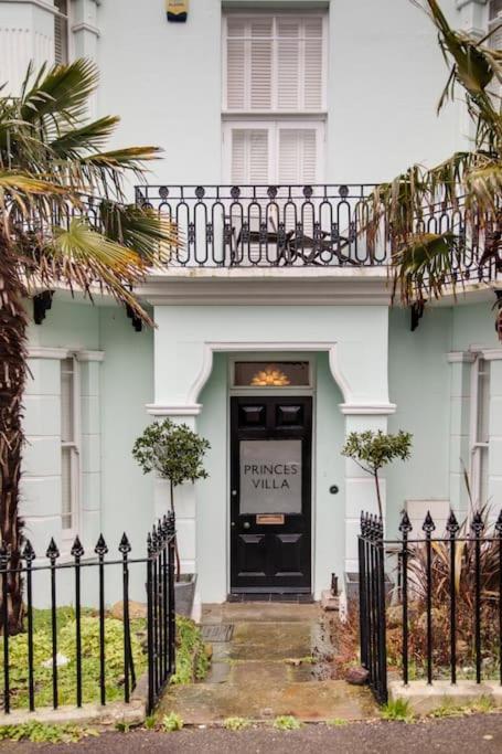 Princes Villa - Large Fully Self Contained Flat, 5 Minutes From The Sea Newport Beach Exterior foto