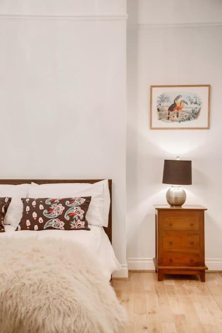 Princes Villa - Large Fully Self Contained Flat, 5 Minutes From The Sea Newport Beach Exterior foto