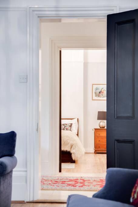 Princes Villa - Large Fully Self Contained Flat, 5 Minutes From The Sea Newport Beach Exterior foto