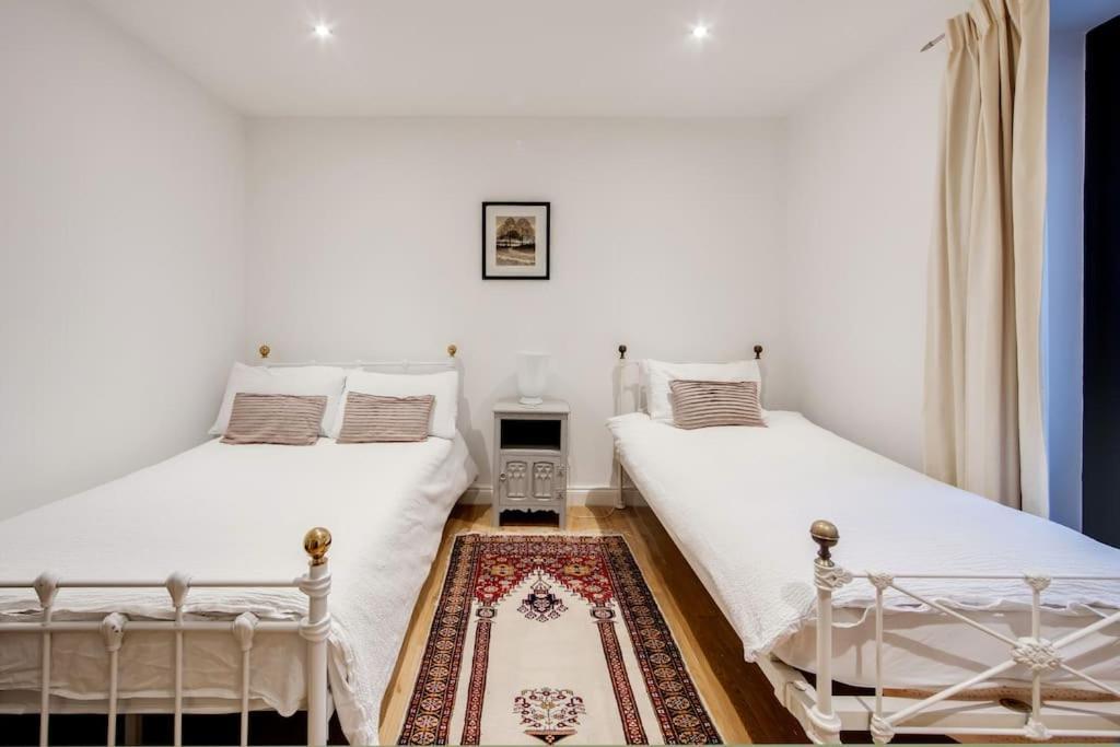 Princes Villa - Large Fully Self Contained Flat, 5 Minutes From The Sea Newport Beach Exterior foto