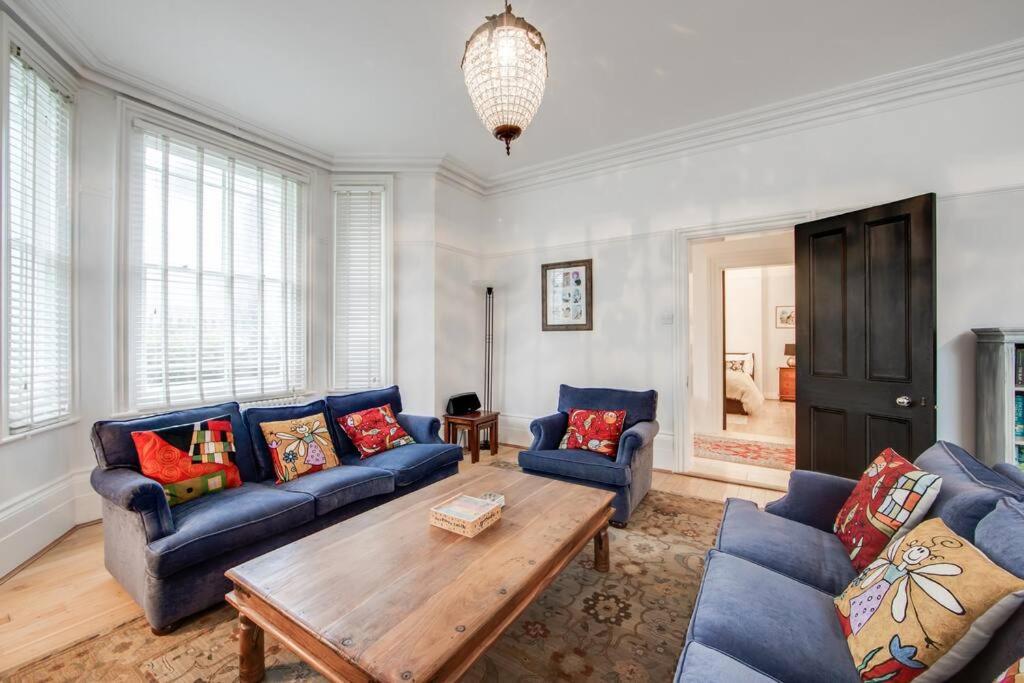 Princes Villa - Large Fully Self Contained Flat, 5 Minutes From The Sea Newport Beach Exterior foto